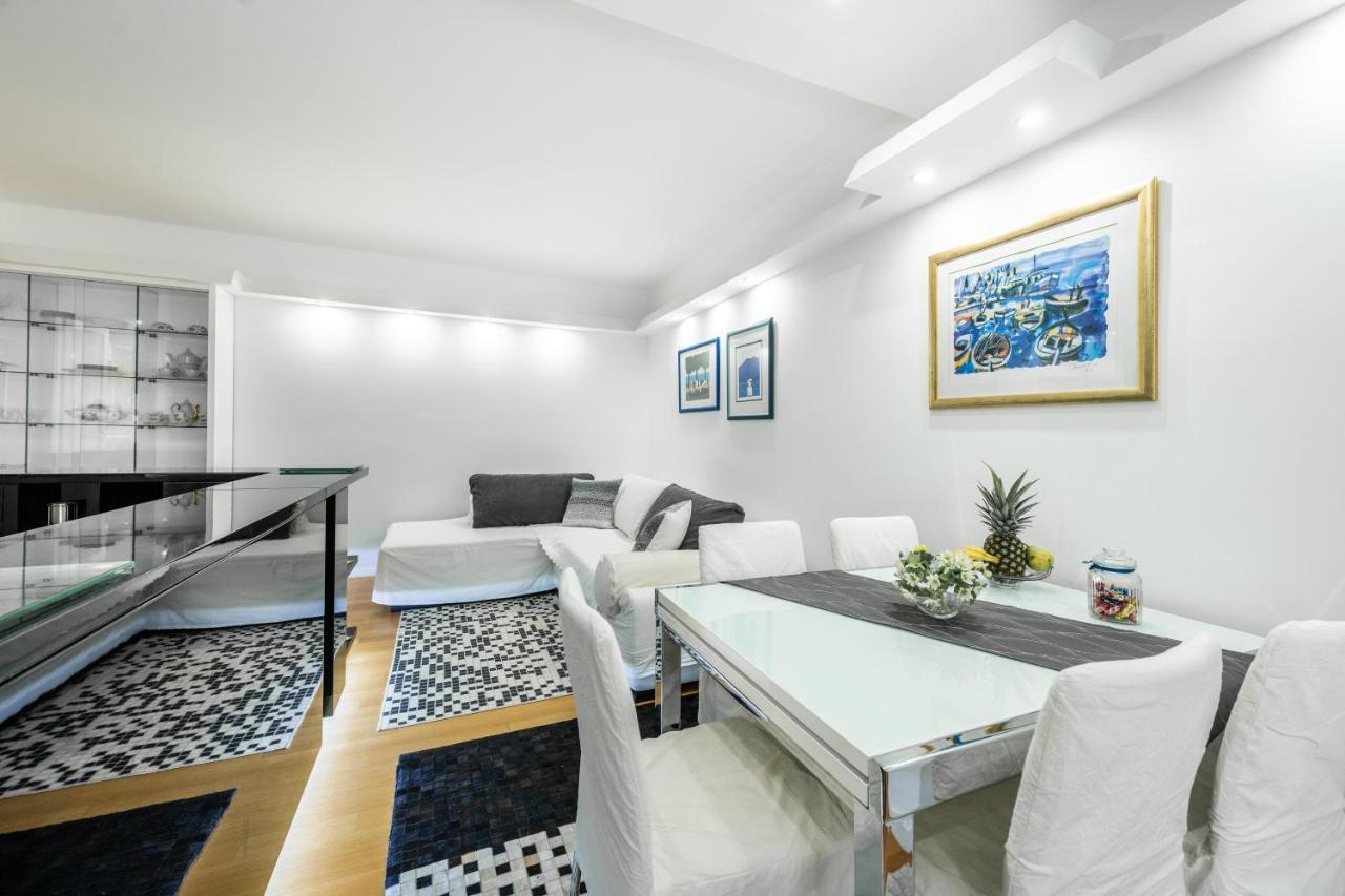 Luxury Apartment Set Split Luaran gambar