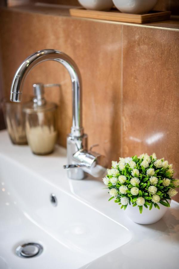 Luxury Apartment Set Split Luaran gambar