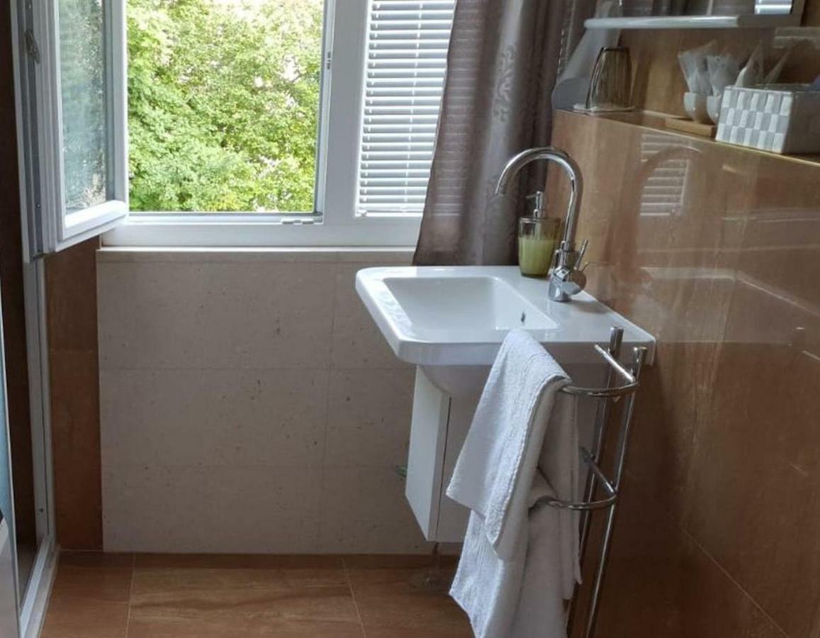 Luxury Apartment Set Split Luaran gambar